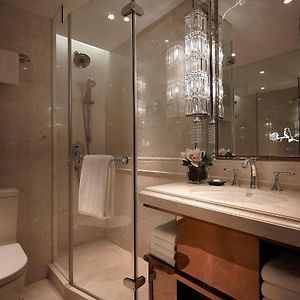 Premier Room